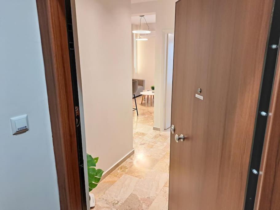 Luxury Suite พาทรา ภายนอก รูปภาพ
